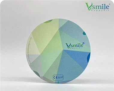Zirconia sombreada con lejía